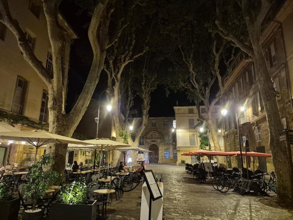 Studio in historic center Apartment in Aix-en-Provence