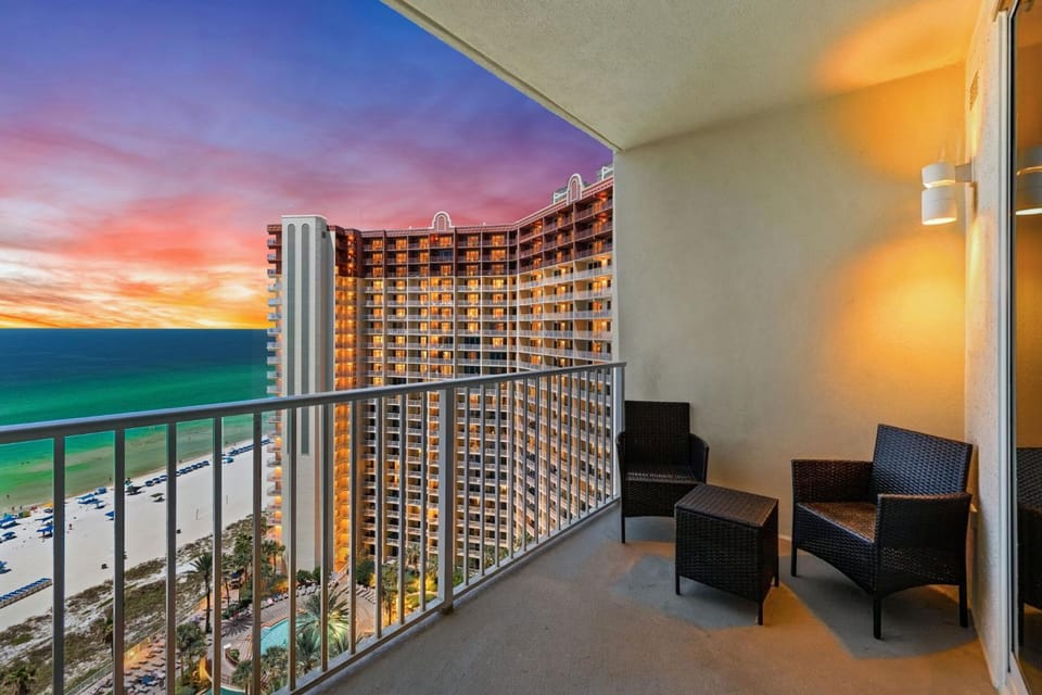 Beachfront 2BR+Bunks! Gulf View & Lagoon Pool House in Panama City Beach