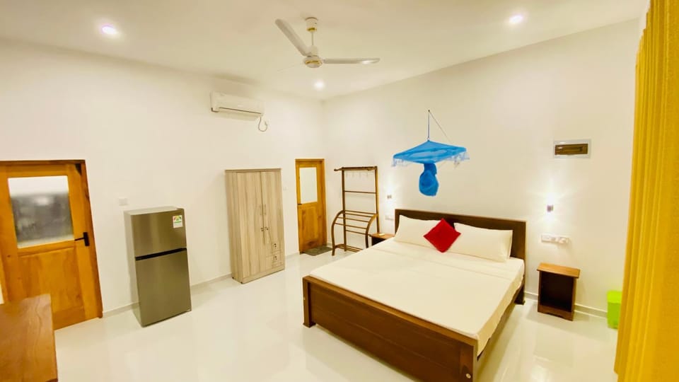 Bedroom, air conditioner