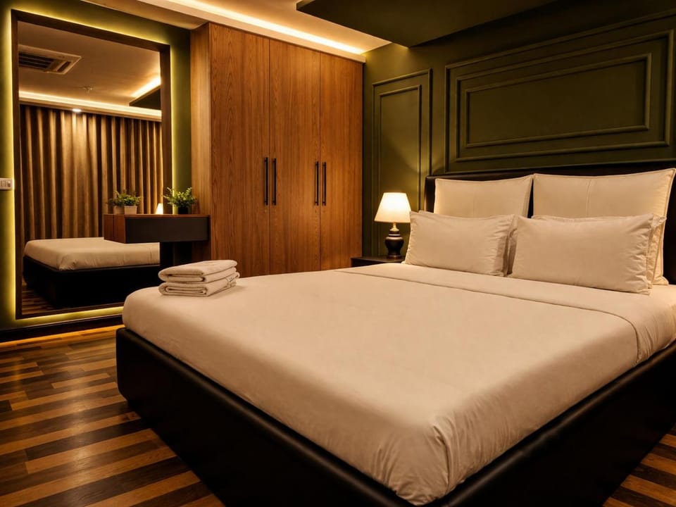 Bed, Photo of the whole room, Bedroom, wardrobe