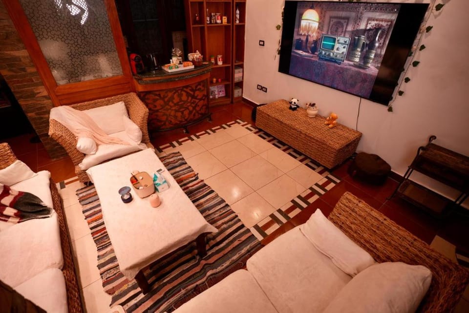 Private Room With Garden At Art Home Vacation rental in Cairo Governorate