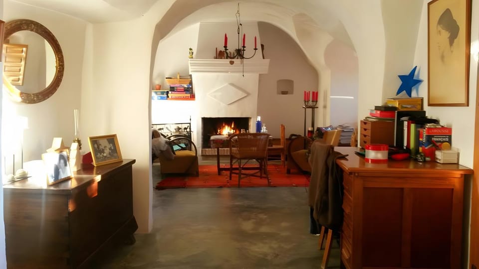 Property building, Living room