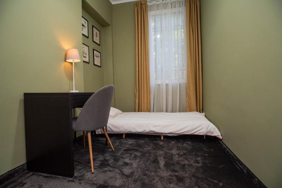 The Heritage Garden House Sofia Center Parking BBQ EV charger Villa in Sofia