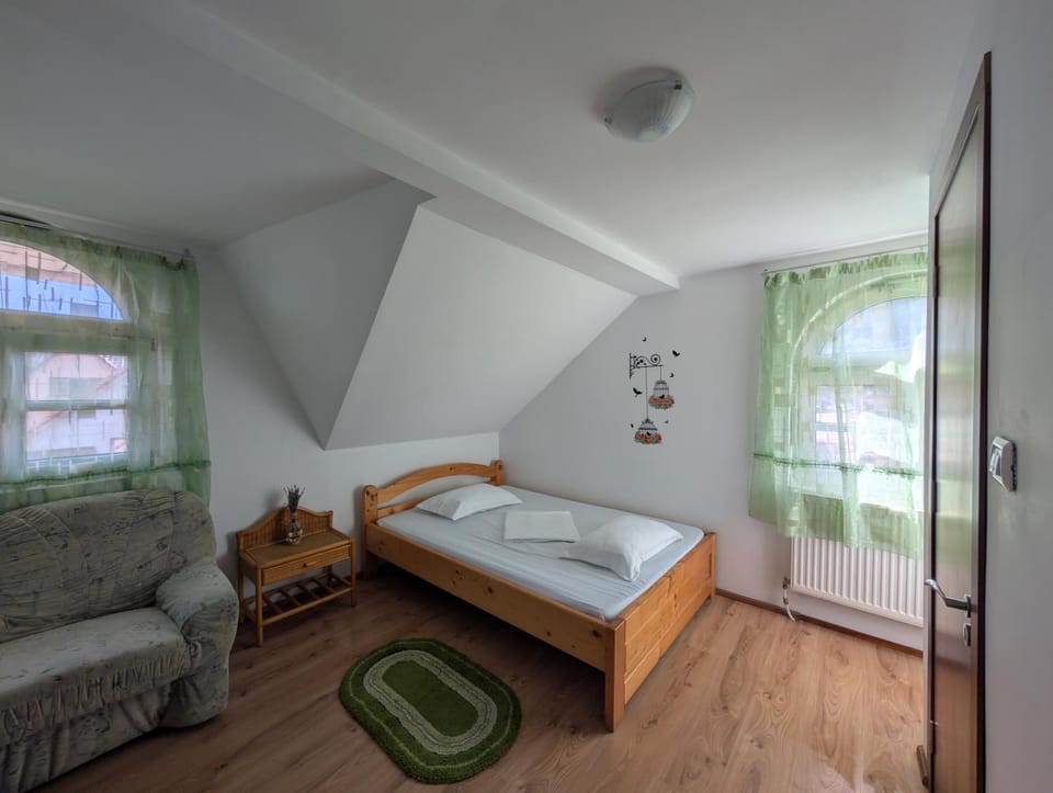 Lety - camere de închiriat Bed and Breakfast in Romania