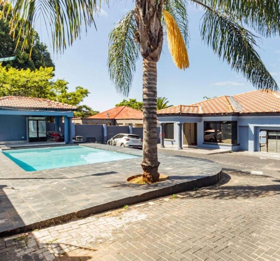 Guest House Bed and Breakfast in Roodepoort
