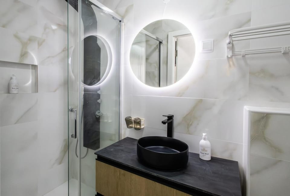 Shower, Bathroom