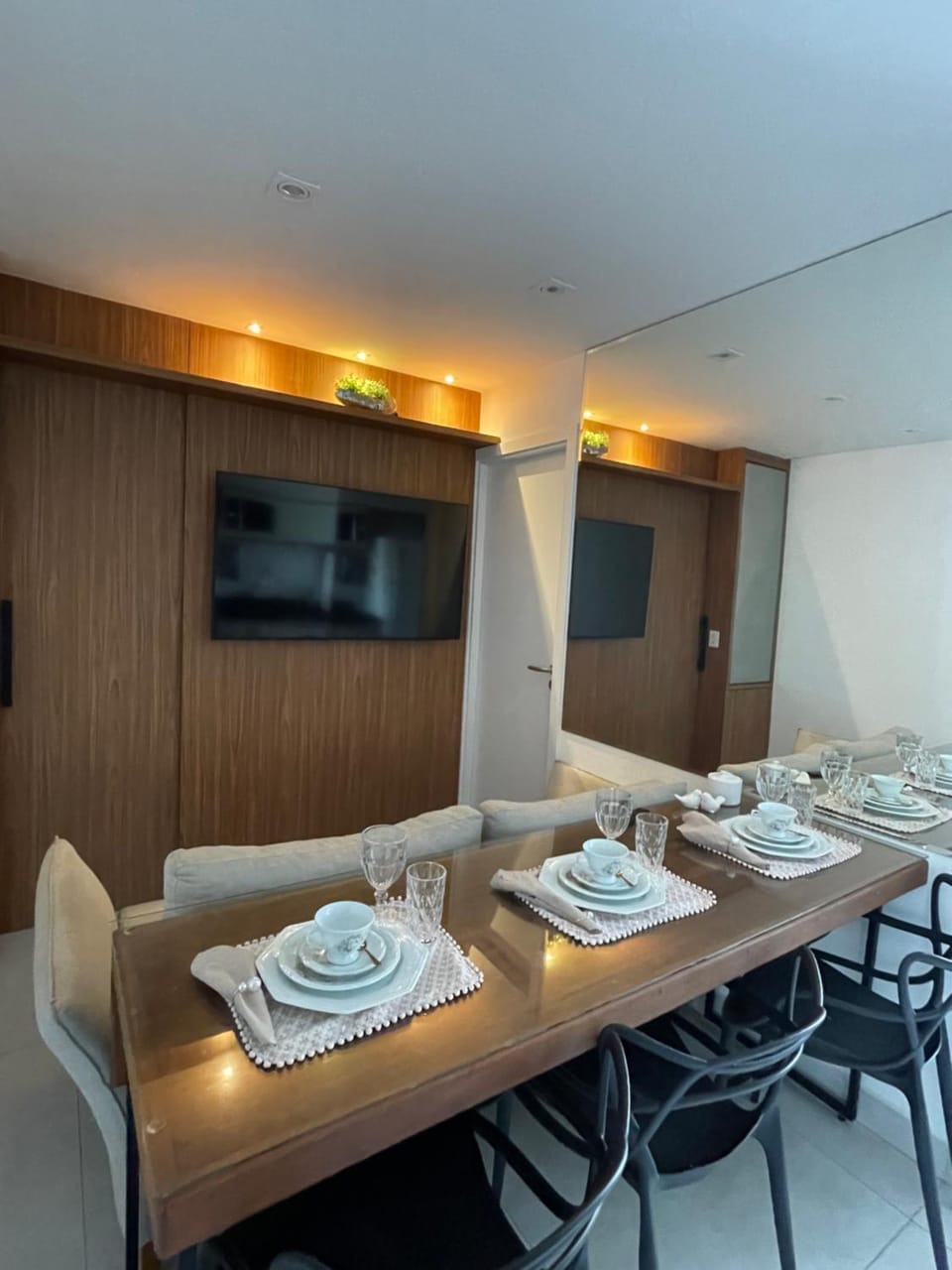 Apartamento de frente, sol da manhã Venha passar momentos felizes na praia, Apartment in Vila Velha