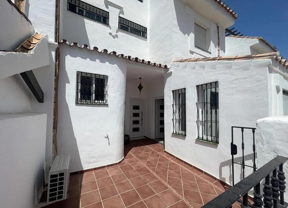 Studio Manzana-6 Apartment in Marbella