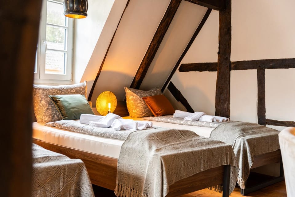Bed, Photo of the whole room, Bedroom, towels