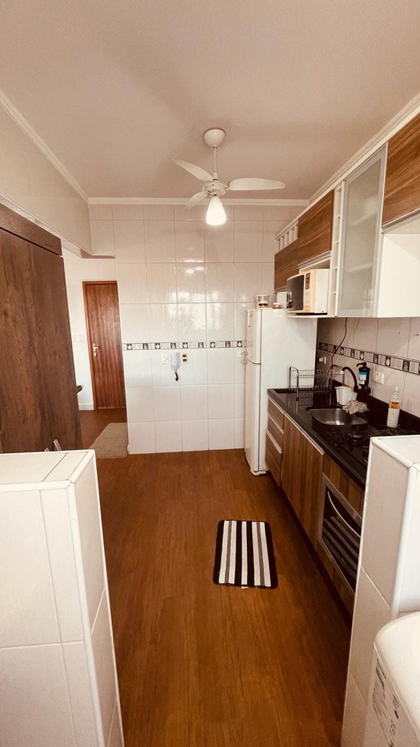 Apê Aconchegante com Ar, Churrasqueira e Vaga - Ocian PG Apartment in State of São Paulo