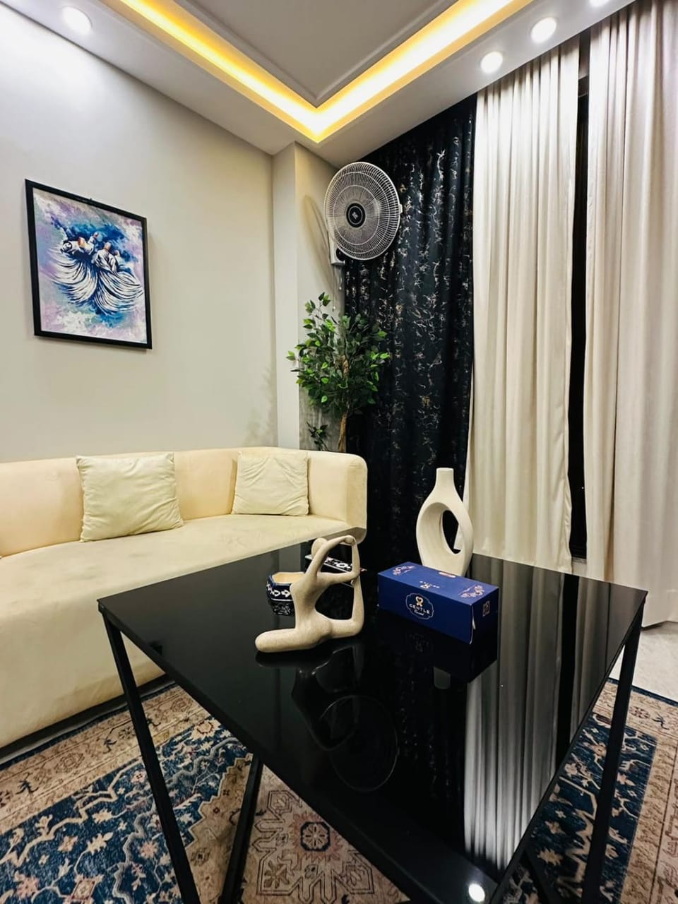 Bahria Town Luxury Apartment 1 bedroom Apartment in Lahore