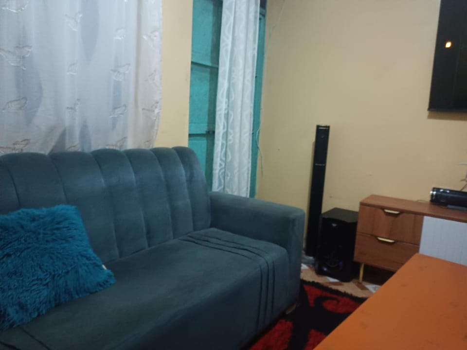 Calhoun lubao BNB 1 Bedroom Bed and Breakfast in Kenya