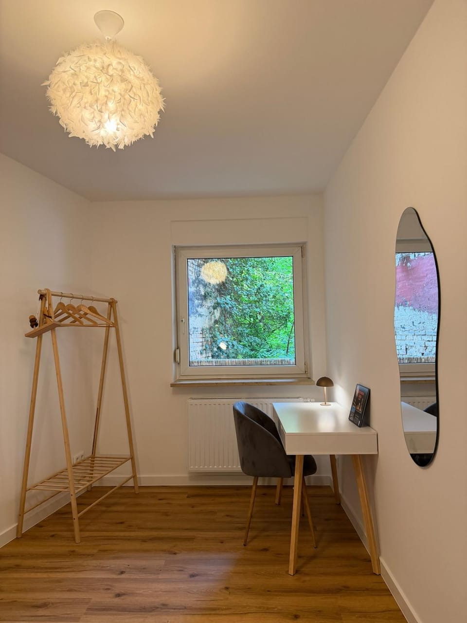 Bedroom, wardrobe