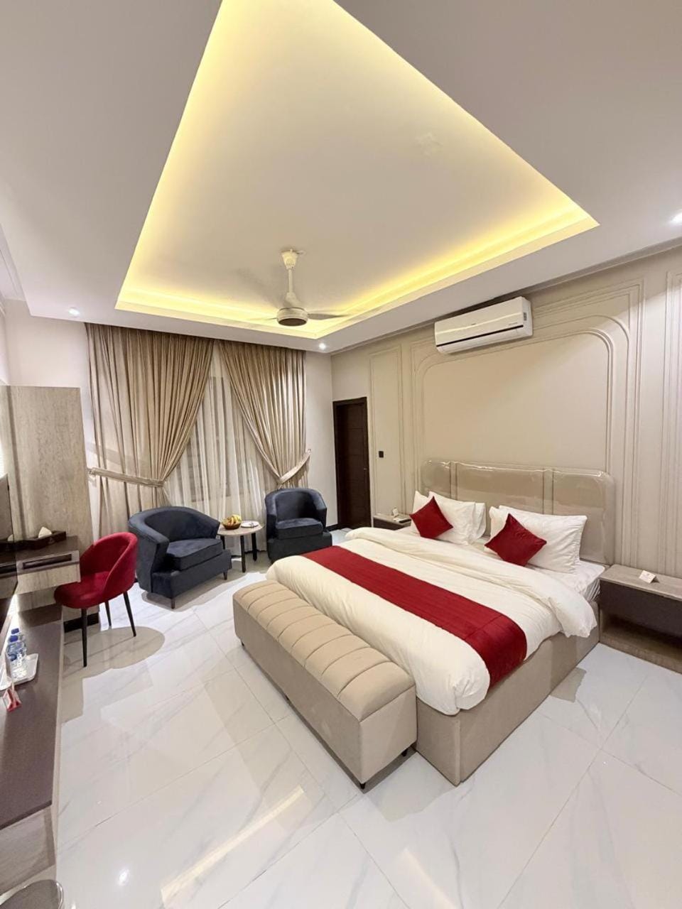 Holiday One Hotel & Suites - Karachi Airport Hotel in Karachi