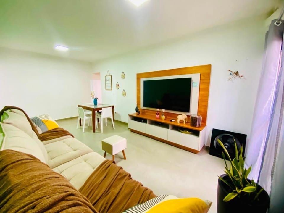 TV and multimedia, Living room, Seating area, Evening entertainment