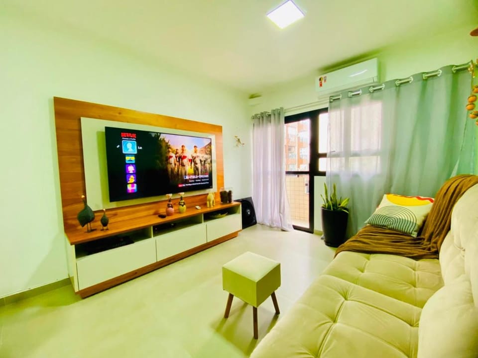 Communal lounge/ TV room, TV and multimedia, Living room, Seating area, Evening entertainment