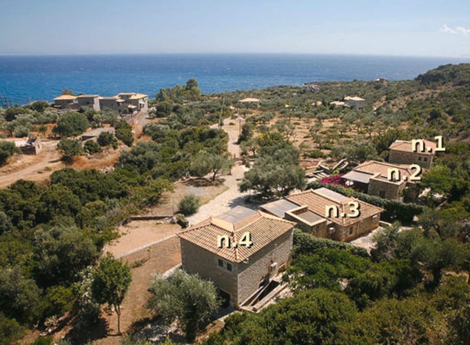 Facade/entrance, Bird's eye view, Fishing, Garden, Snorkeling, Balcony/Terrace, Floor plan, Diving, Garden view, Mountain view, Sea view