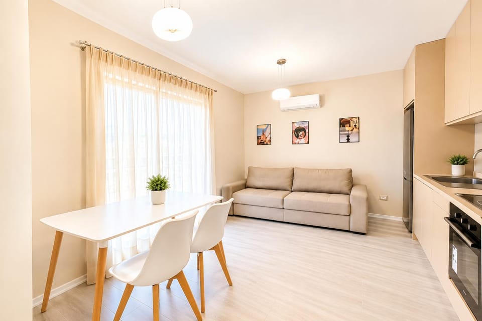 Skyline Panoramic Apartment Apartment in Tirana