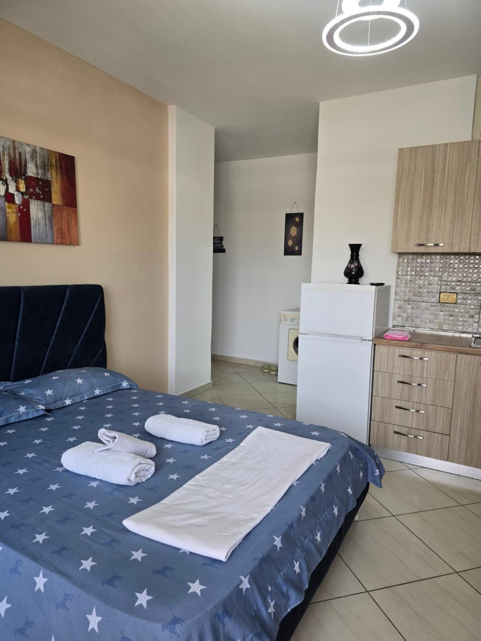 Bed, Photo of the whole room