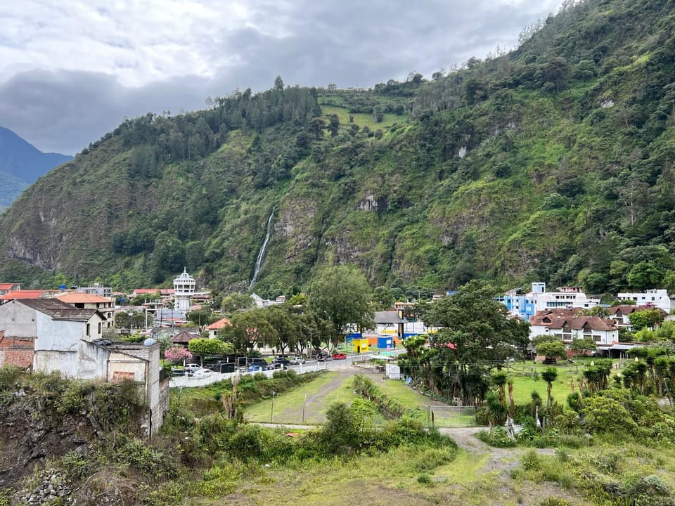 Jardin De Mariane Bed and Breakfast in Banos