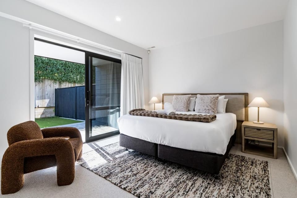 3 x Townhouses House in Raglan