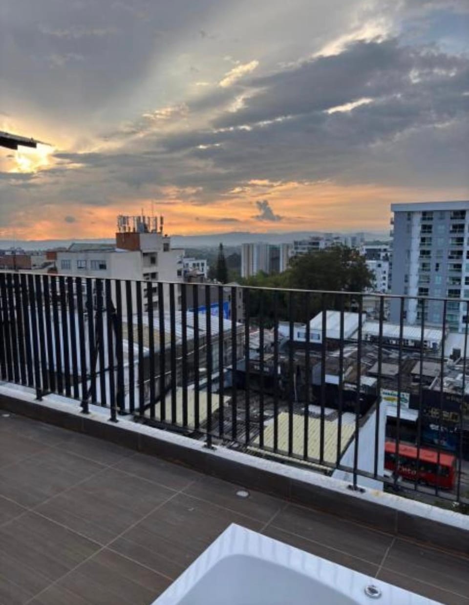 Balcony/Terrace, City view
