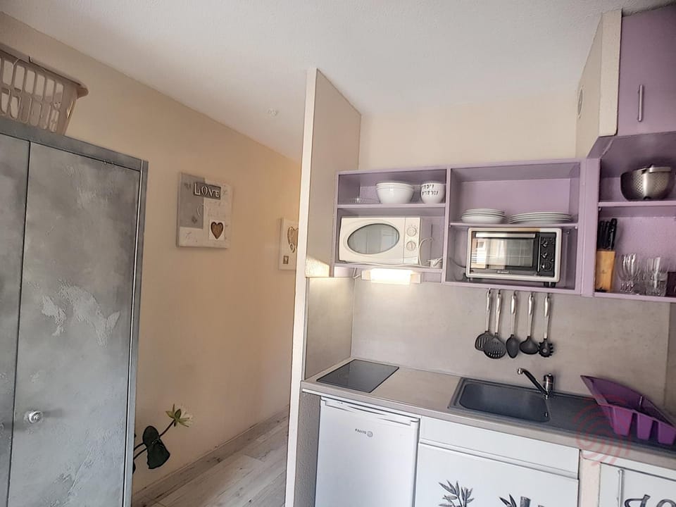Studio avec balcon, animaux admis - 2 pers. - FR-1-451-232 Apartment in Occitanie