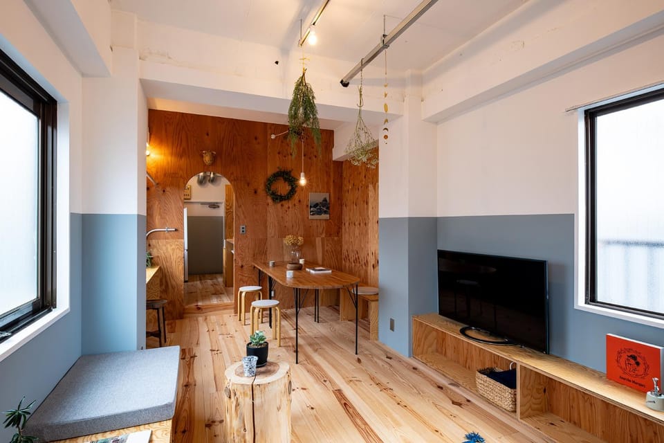 Living room, Dining area