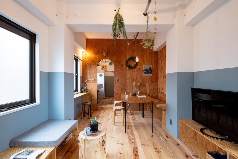 Living room, Dining area