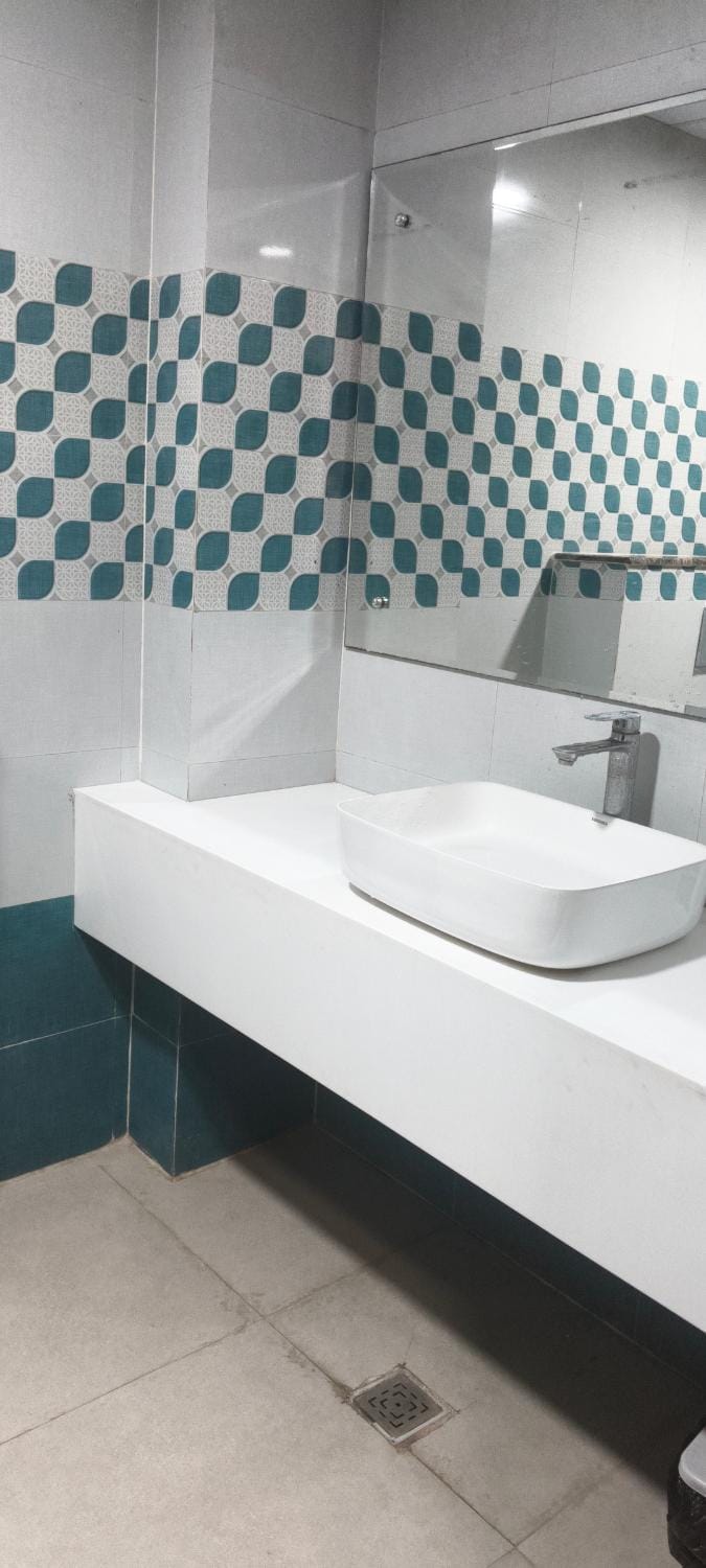 Bathroom, Bath