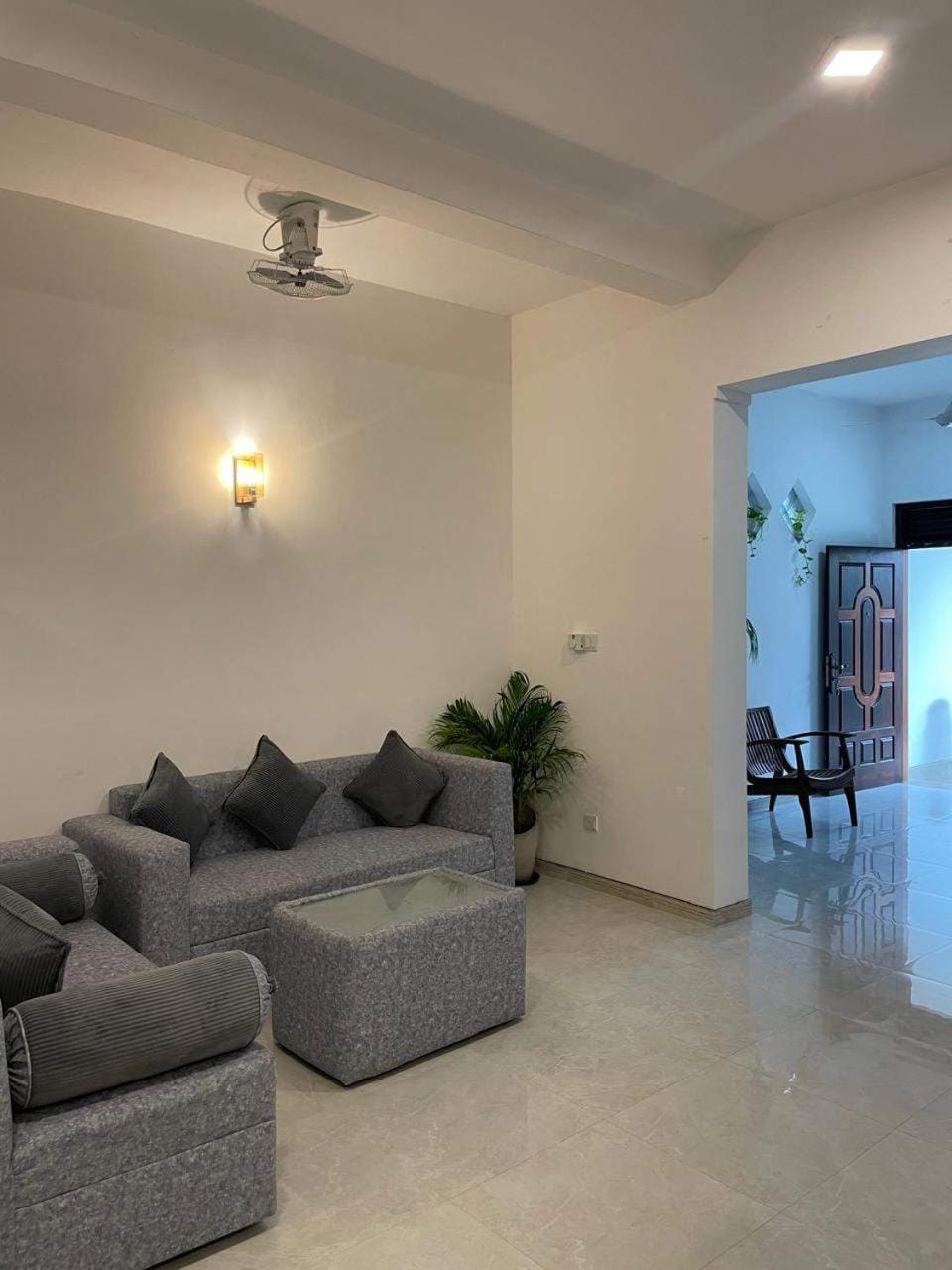 Peaceful 2BR Homestay Near Madiha Beach House in Kamburugamuwa