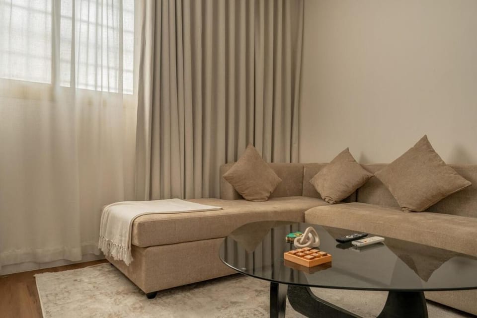 Luxury Studio Private Jacuzzi Private Entra Apartment in Riyadh