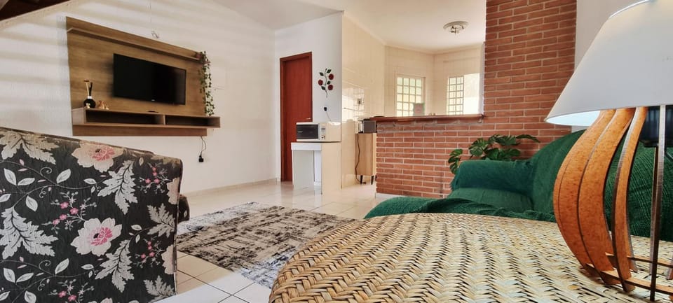 Casa prox Centro AceitaPET, Wifi, Enxoval Incluso House in Serra Negra
