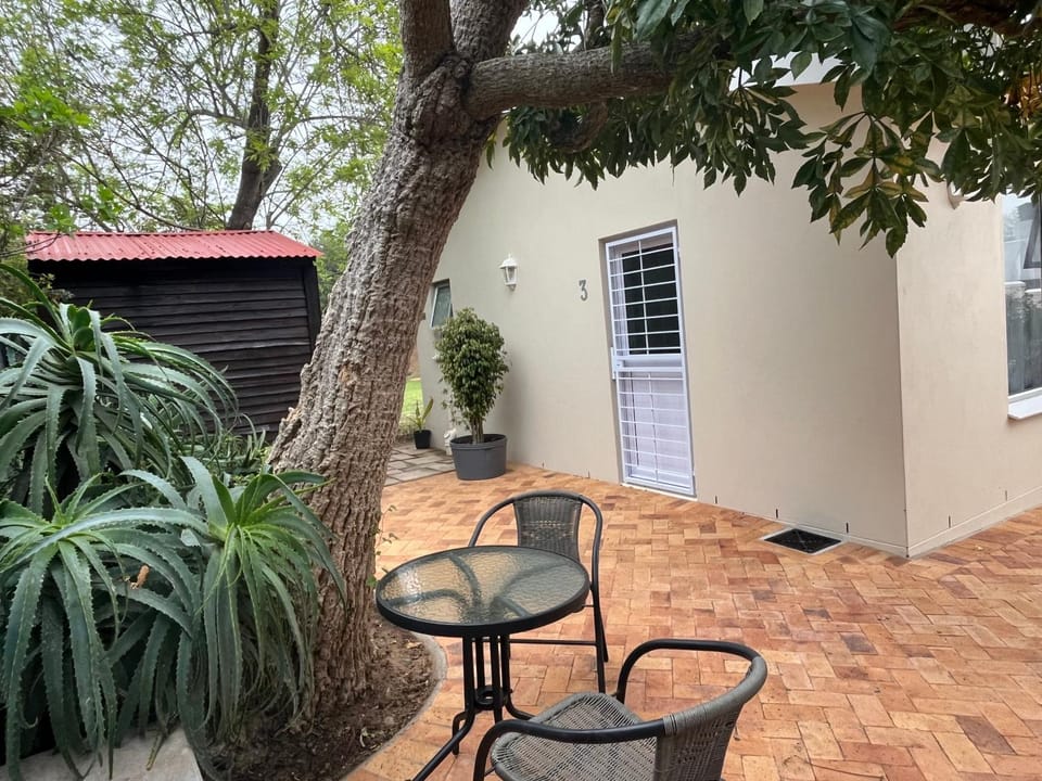 Patio, Garden view
