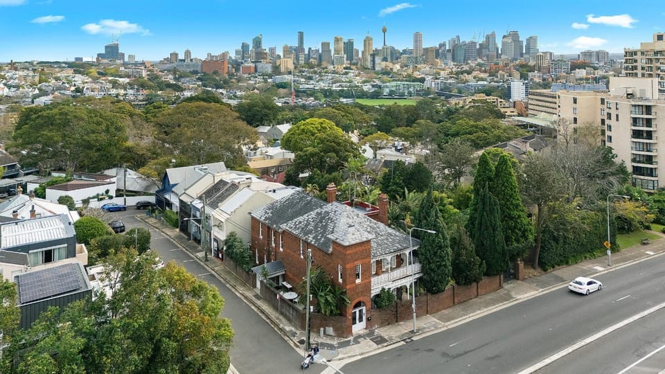 Property building, Bird's eye view