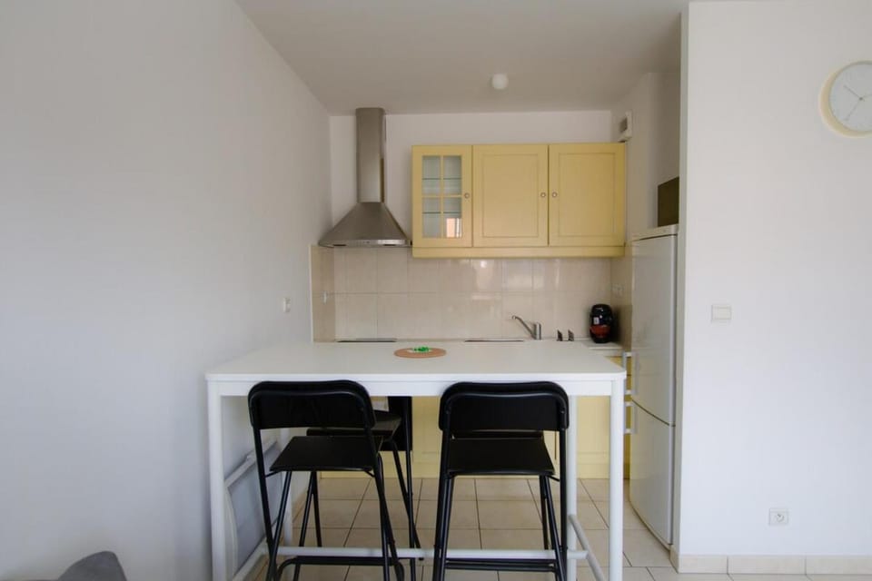 Bail Mobilite Le Clocher wifi parking 2pers Apartment in Lens