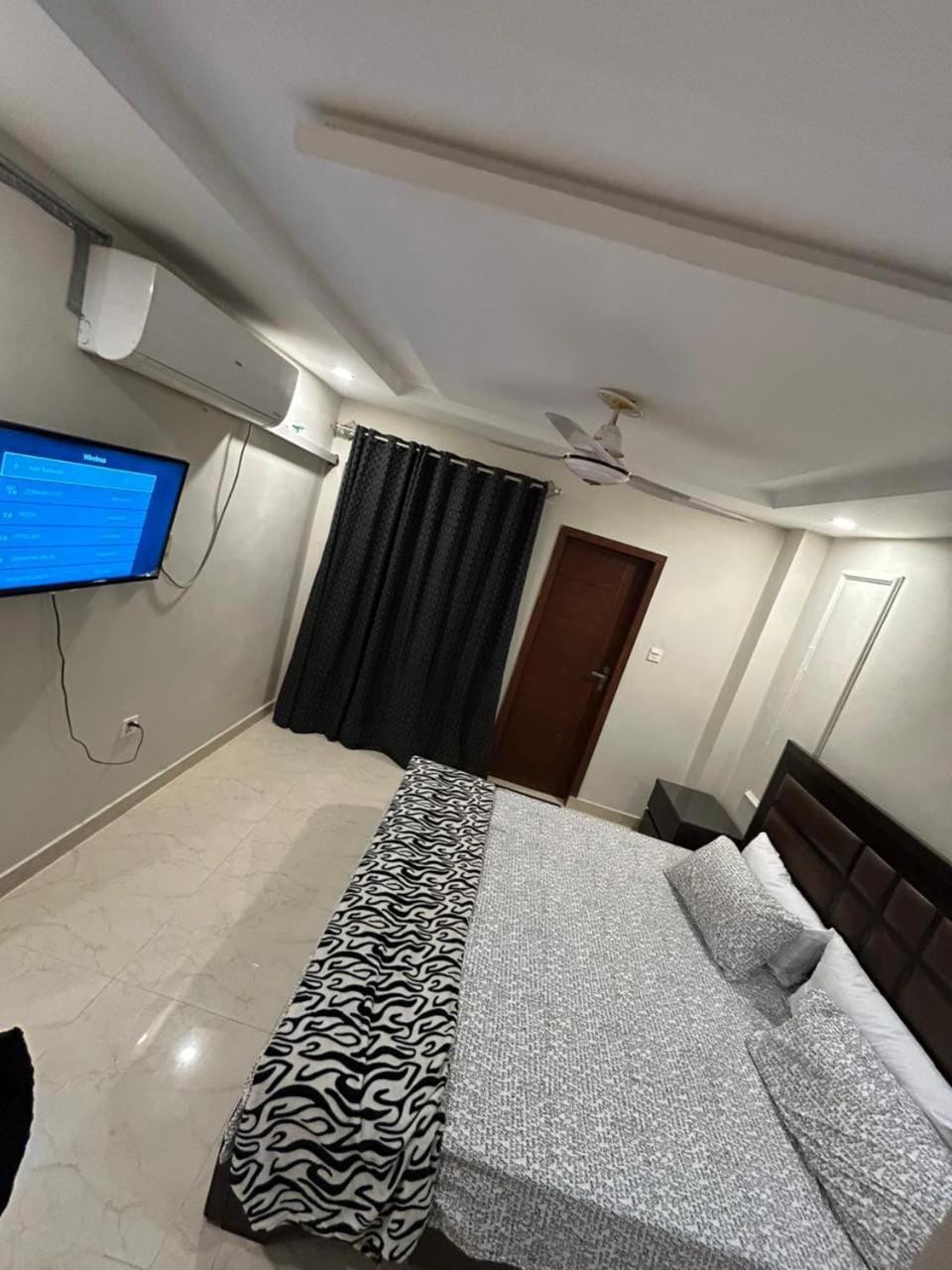 TV and multimedia, Bedroom, air conditioner