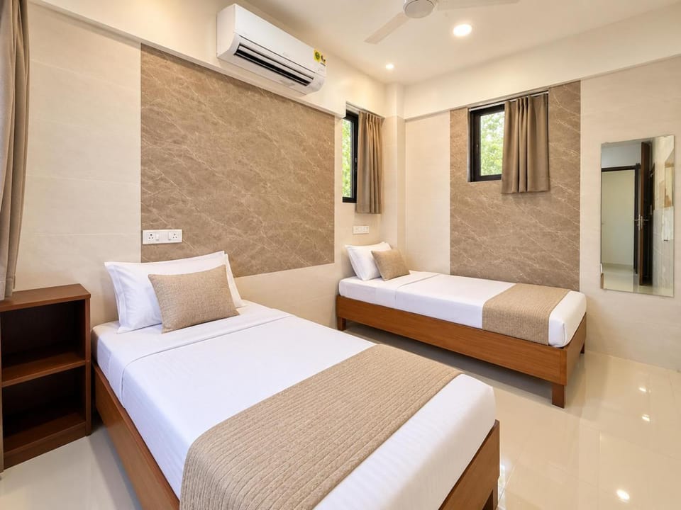 Bed, Bedroom, air conditioner