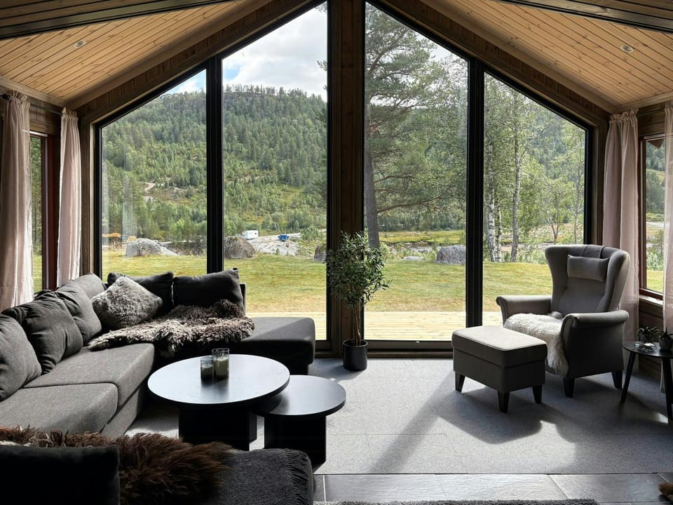 Cabin by Lofjell with ski tracks from the door Cabin in Viken, Norway