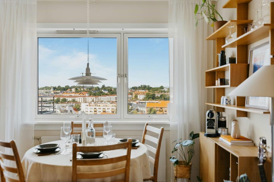 Panoramic views and sunsets atop Grunerlokka Apartment in Oslo
