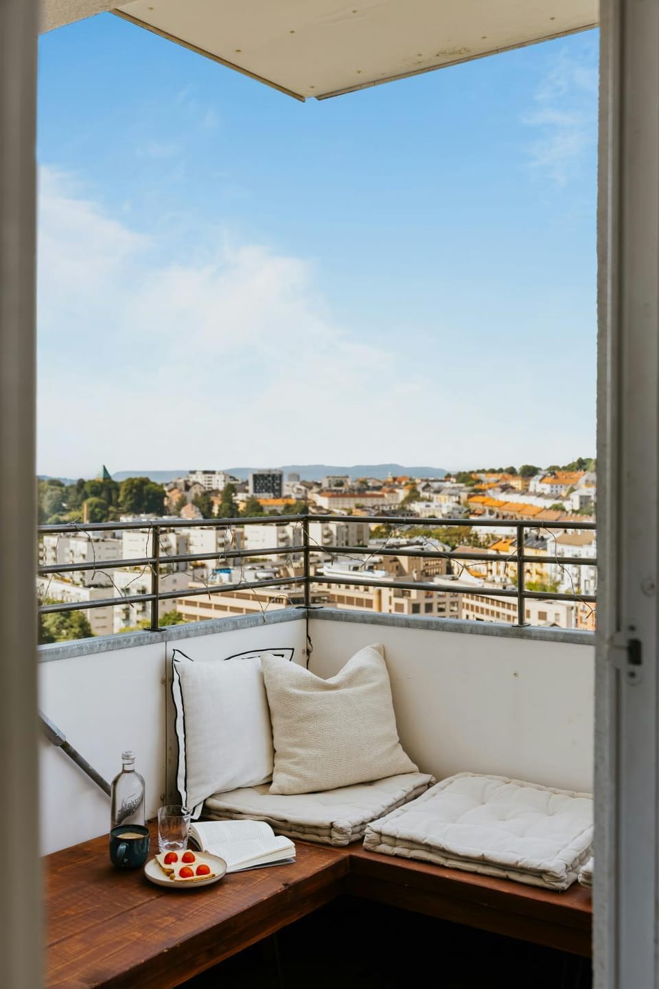 Panoramic views and sunsets atop Grunerlokka Apartment in Oslo