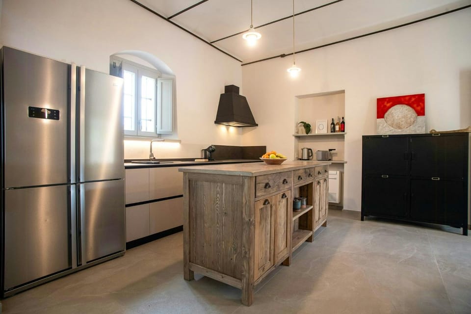 19th-century modern villa near beaches on Elba House in Campo nell'Elba