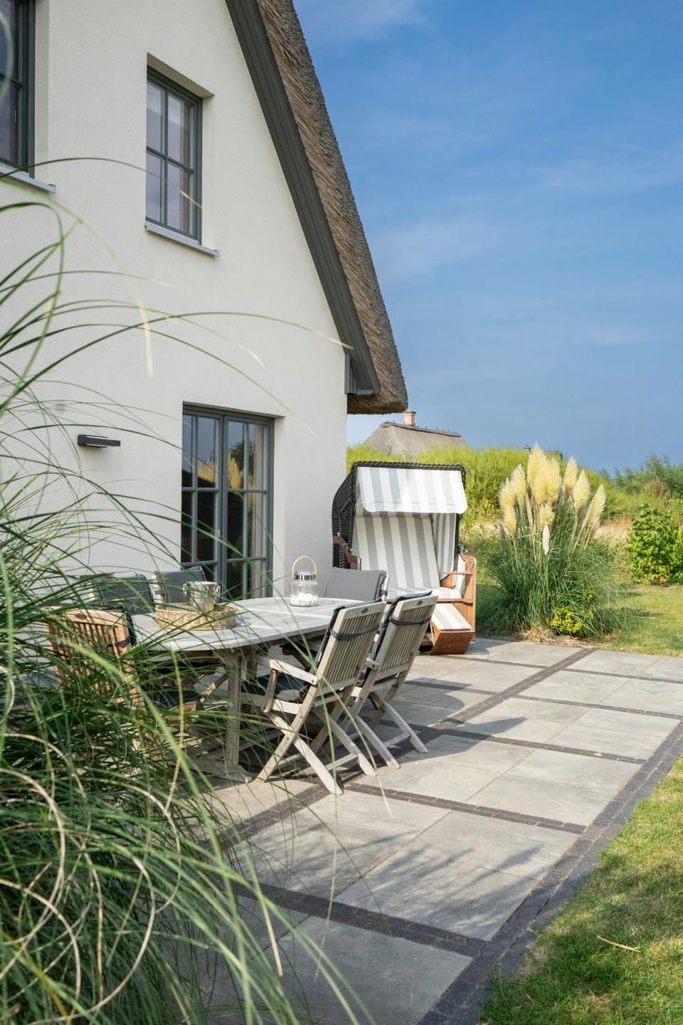 Thatched coastal gem with sauna & fireplace House in Mecklenburg-Vorpommern, Germany