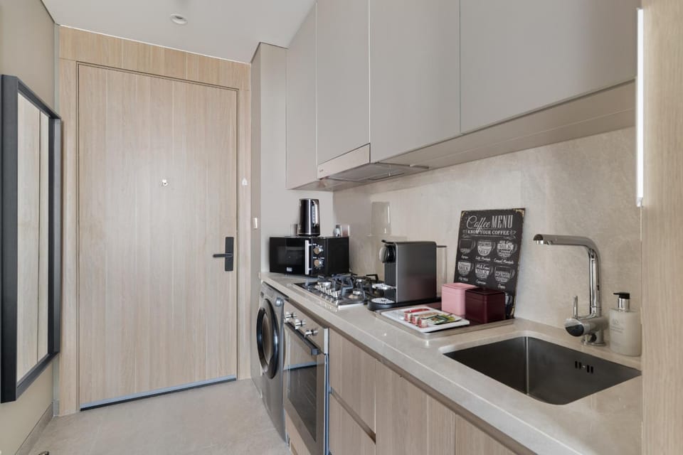 Kitchen or kitchenette