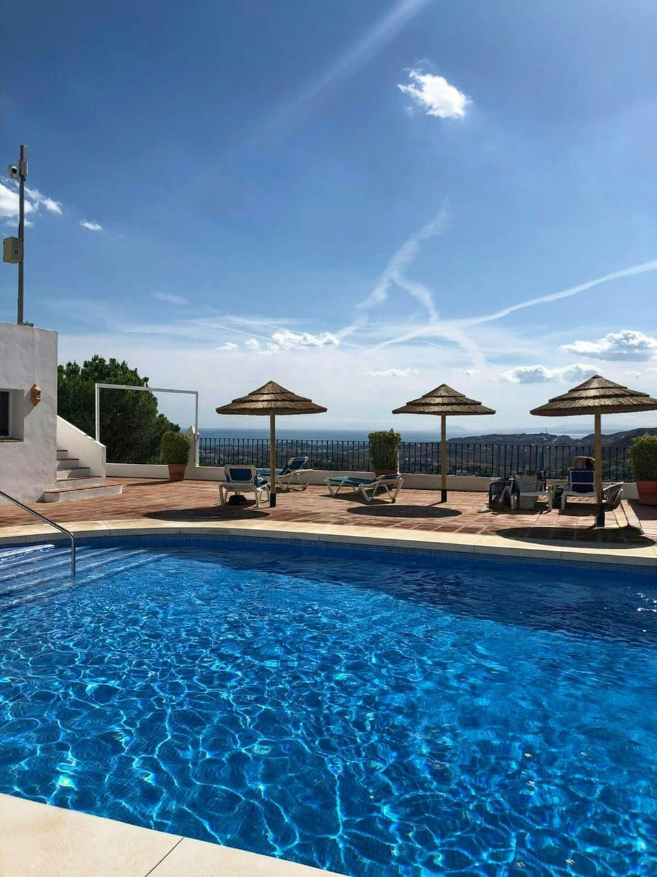 Apartment with sea views 10 min from Marbella Apartment in Costa del Sol