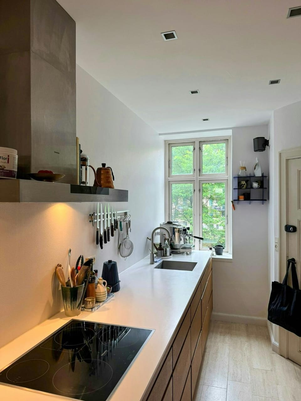 Art-filled flat near Copenhagen's green areas Apartment in Copenhagen