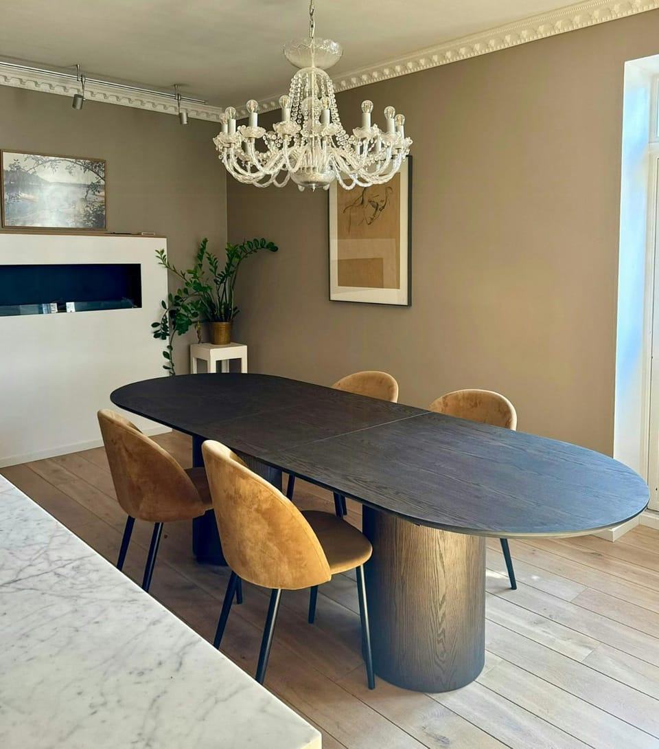Corner flat with high ceilings in Fredensborg Apartment in Oslo