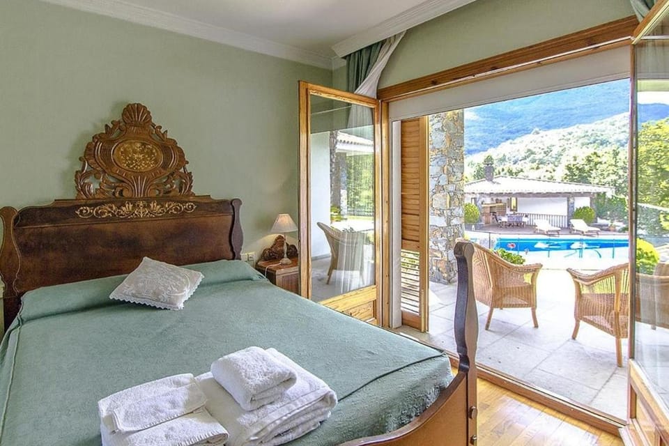 Family home in La Garrotxa Natural Park House in Garrotxa