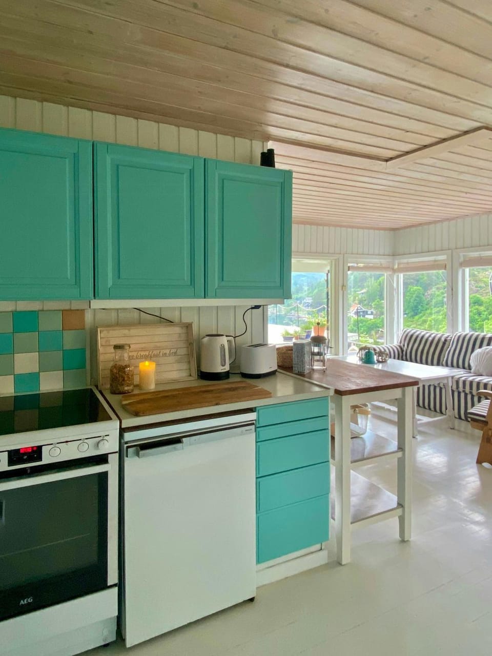Waterside cabin with boat slips on the Oslofjord Cabin in Viken, Norway