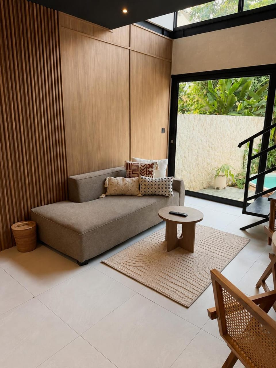 Noody Loft Villa Batu Bolong, Canggu by Sandara Villa in North Kuta